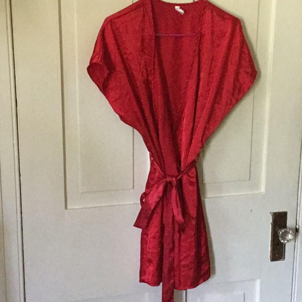 Red Robe mid thigh